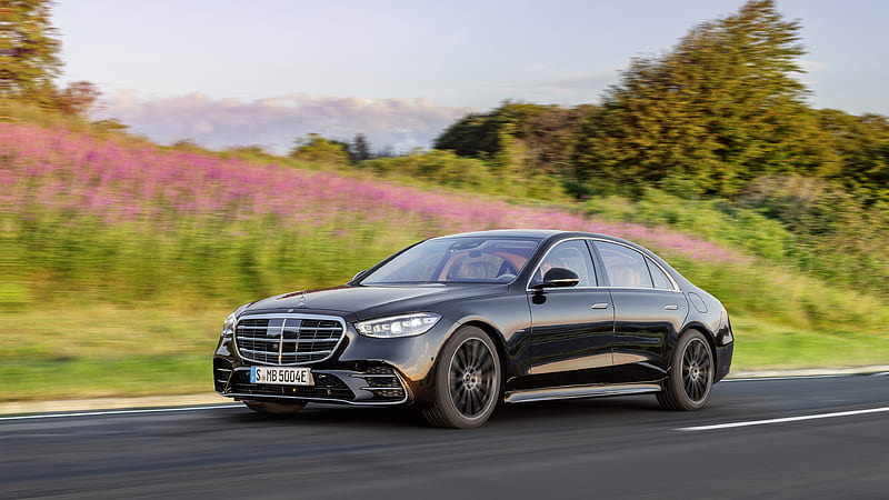 Evolucija Mercedes-Benz S klase – simbol luksuza i tehnološkog savršenstva