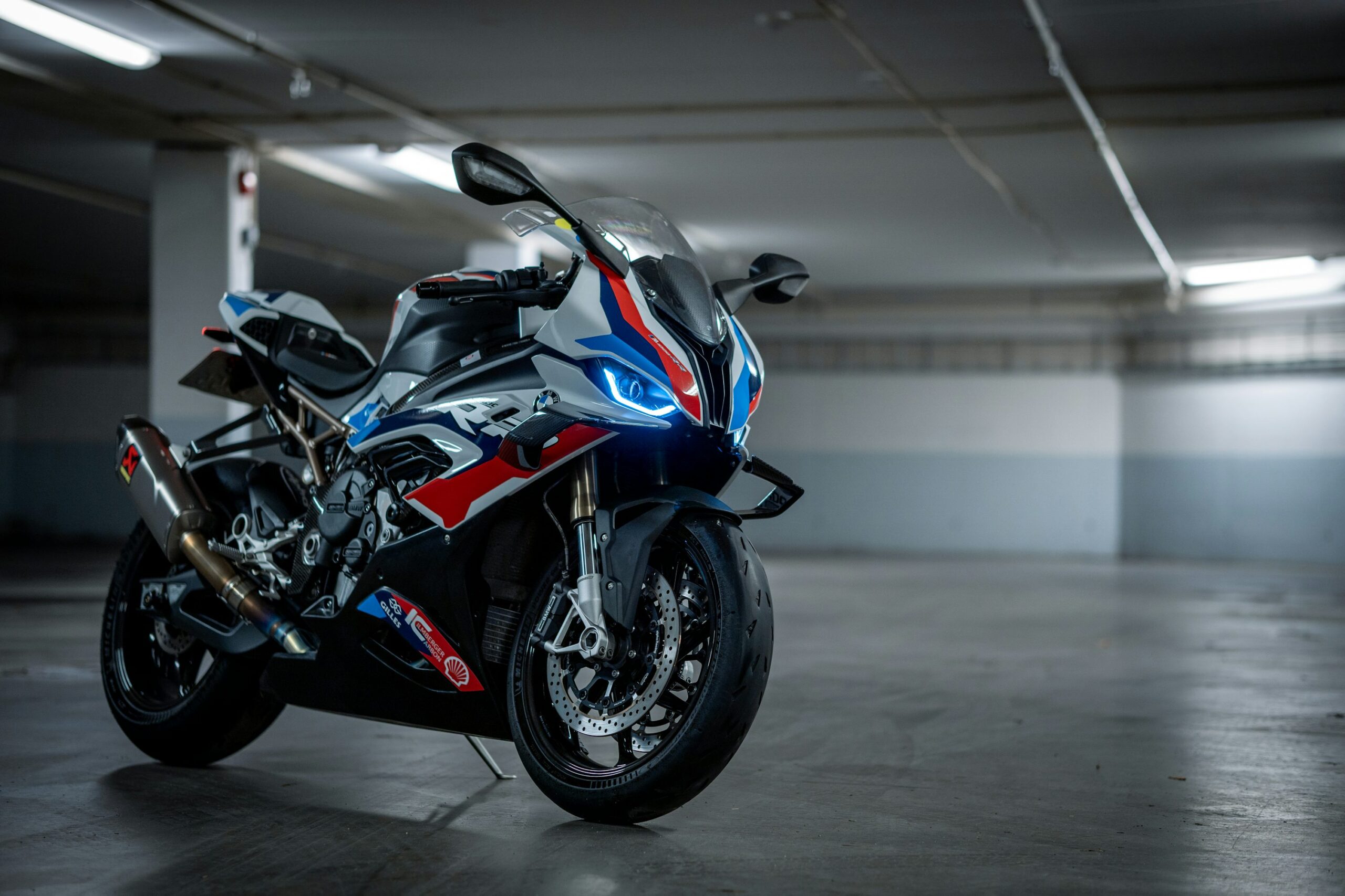 BMW S1000RR ili BMW S1000R – koji motor je pravi izbor za tebe?