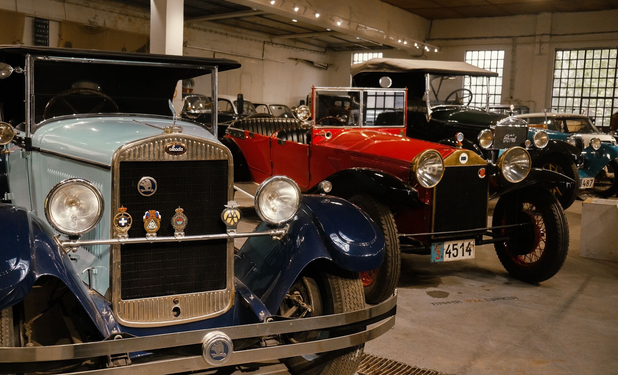 Ruski muzej napravljen od delova automobila