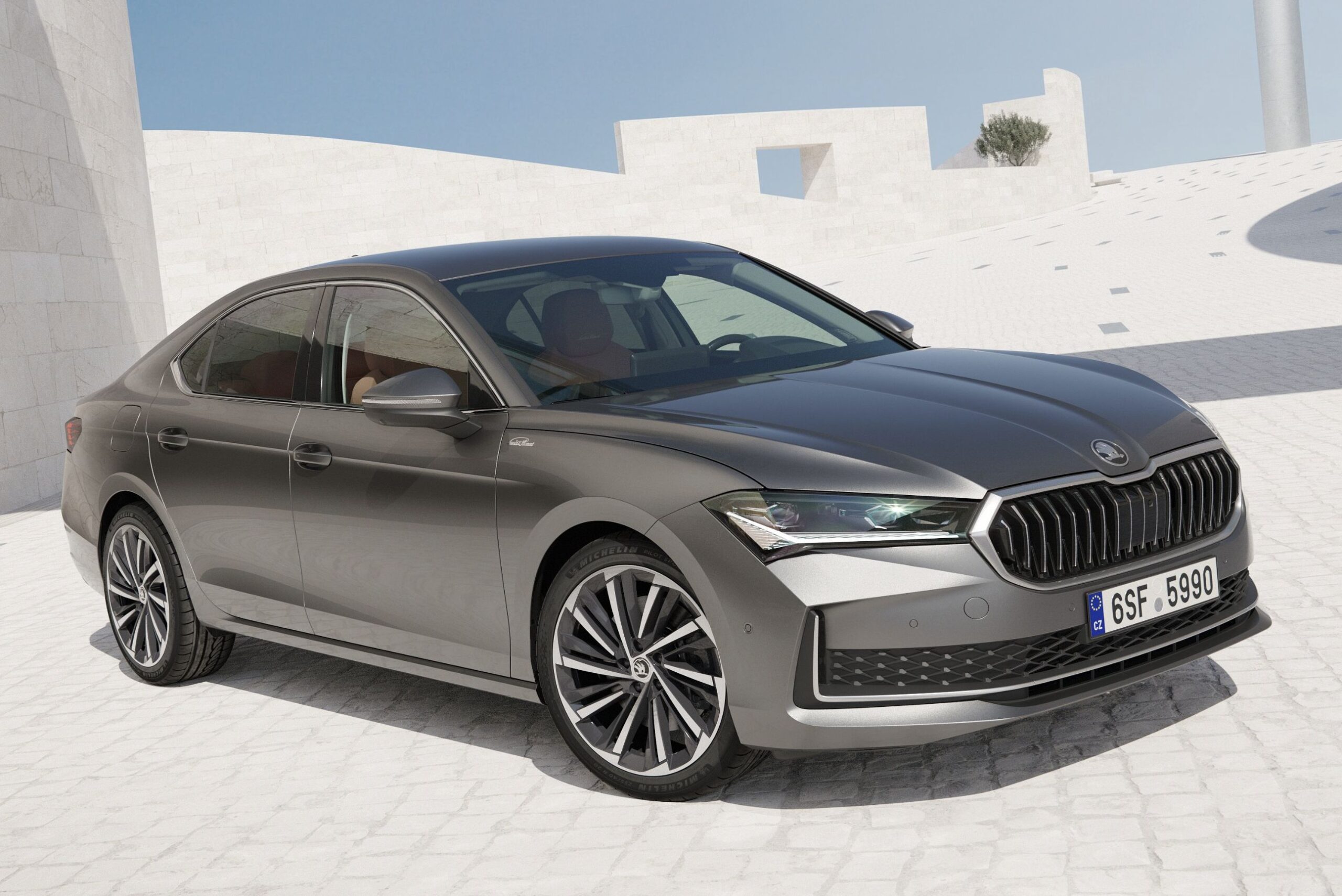 Škoda Superb – sinonim za eleganciju, udobnost i snagu