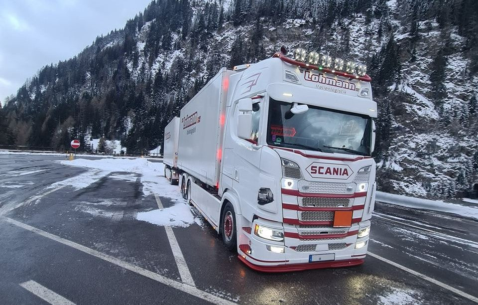 Kako tuning kamiona utiče na efikasnost i troškove