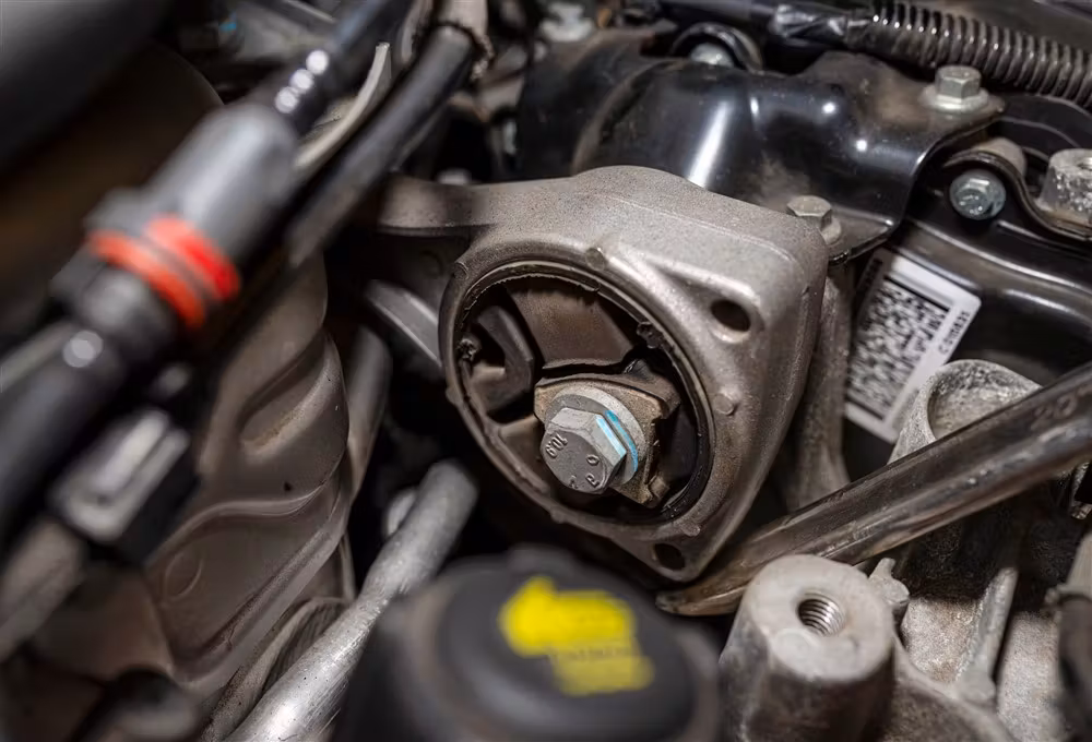 Nosači motora – nevidljivi, ali ključni deo svakog automobila