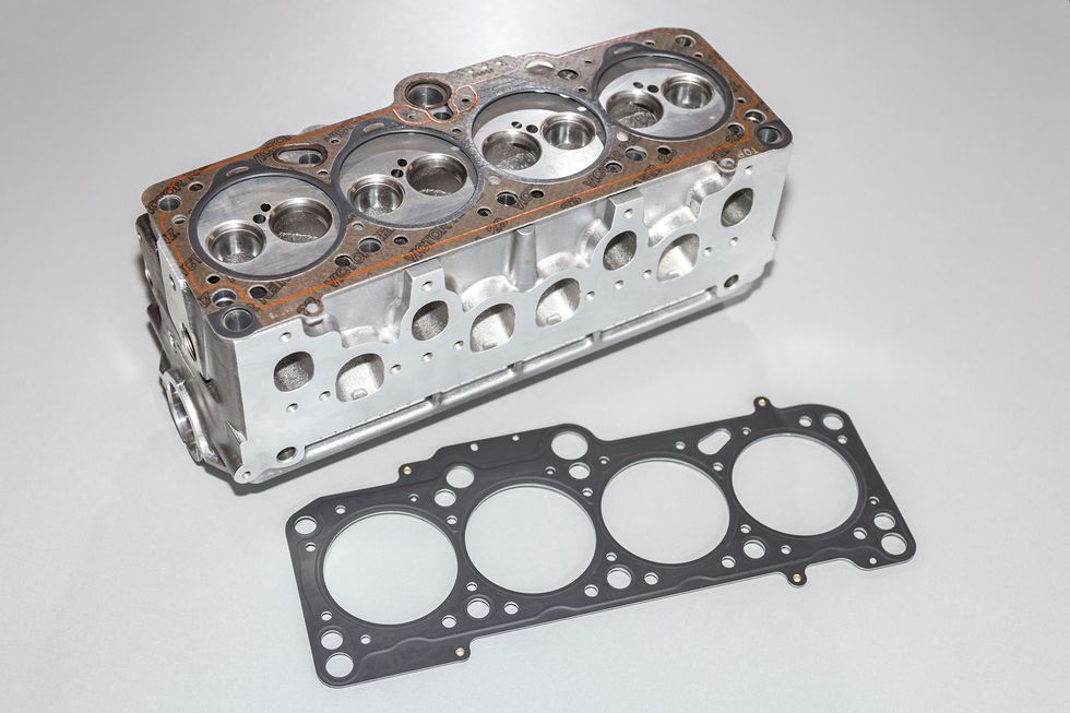 Šta je dihtung i koju ulogu ima – mali deo sa velikim značajem za motor