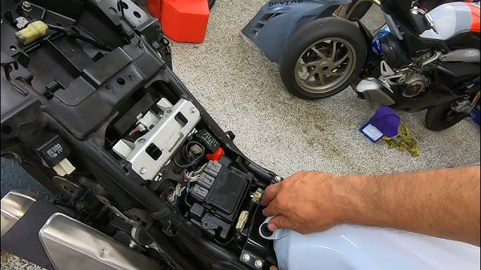 Šta se dešava sa motociklom koji stoji godinu dana bez paljenja